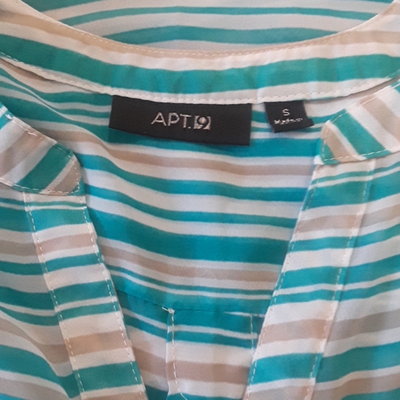 💥SALE 3/$15 APT. 9 Slightly Sheer Tank - Picture 4 of 5